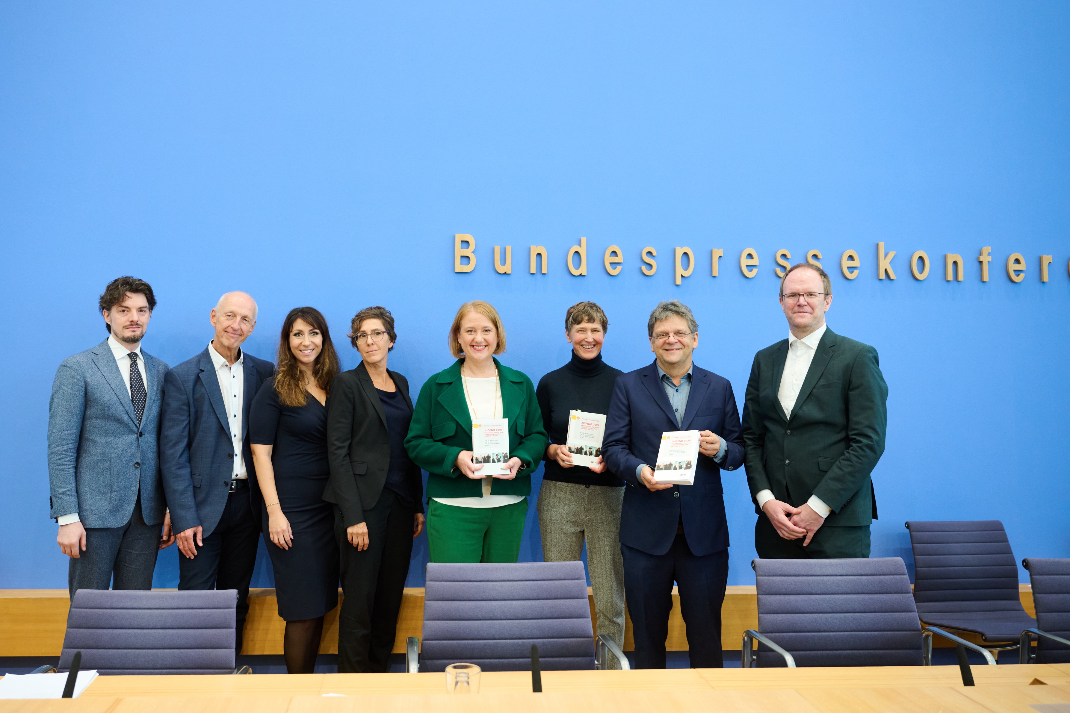 19. Shell Jugendstudie veröffentlicht - BMBFSFJ