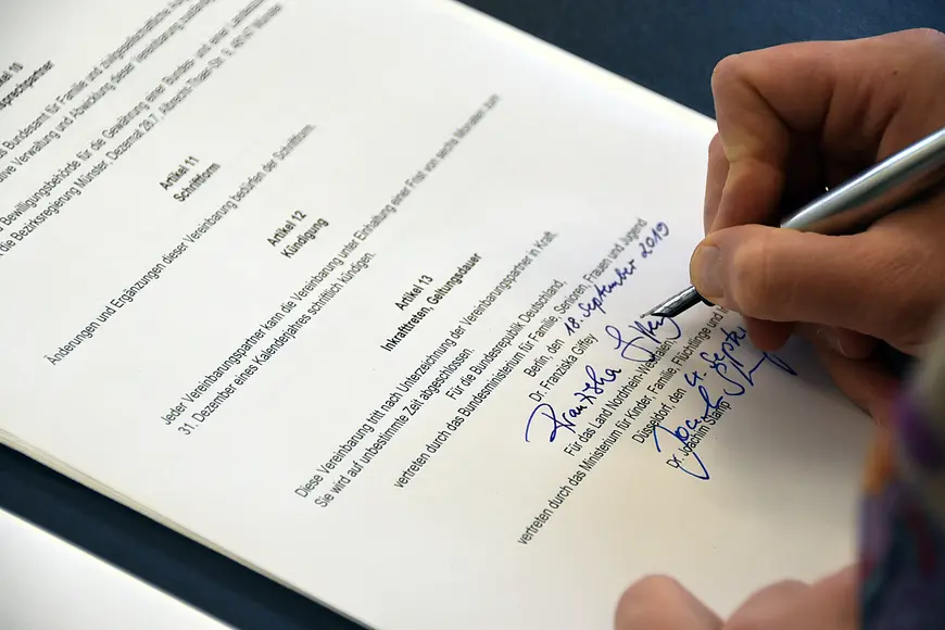 Dr. Franziska Giffey unterzeichnet die Kooperationsvereinbarung mit Nordrhein-Westfalen 