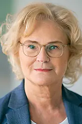 Dr. Kristina Schröder