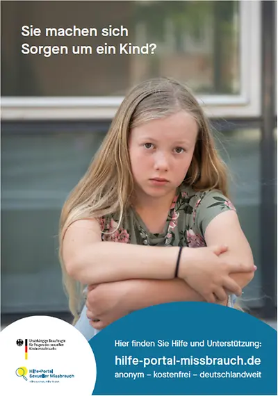Hilfe-Portal und Hilfe-Telefon Sexueller Missbrauch - Motiv Mädchen auf der Treppe