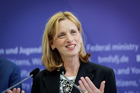 Porträt von Karin Prien