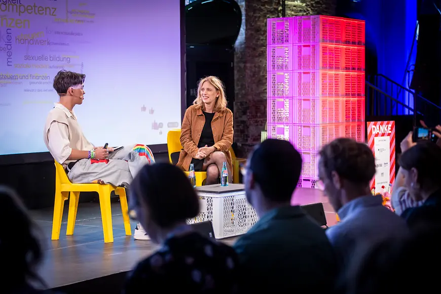 Panel mit Bildungsministerin Karin Prien bei der TINCON 2025