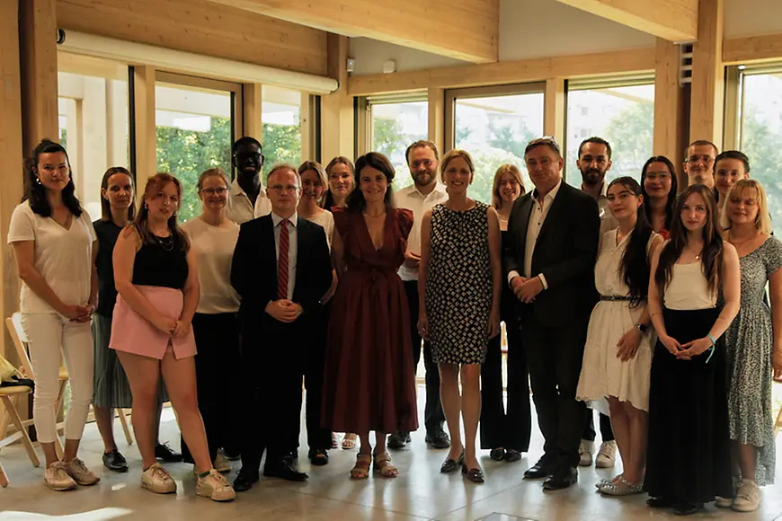 Gruppenfoto mit Karin Prien