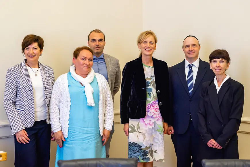 Gruppenbild mit Karin Prien