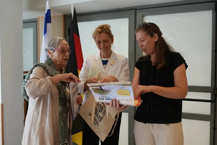 Karin Prien beim Jeckes-Verband