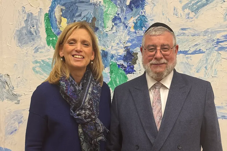 Oberrrabiner Pinchas Goldschmidt und Karin Prien im Gespräch