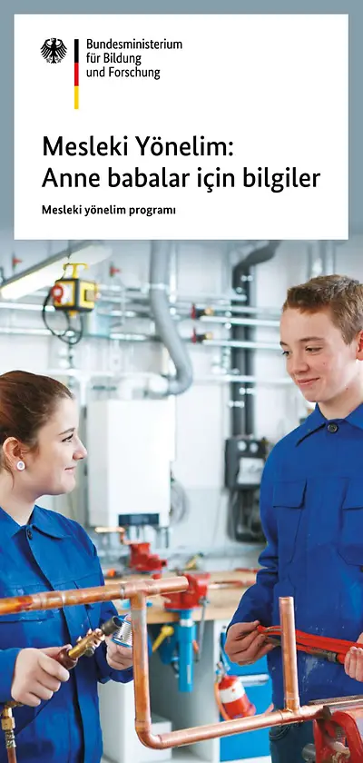 Cover des Flyers Berufsorientierung: Infos für Eltern auf Türkisch