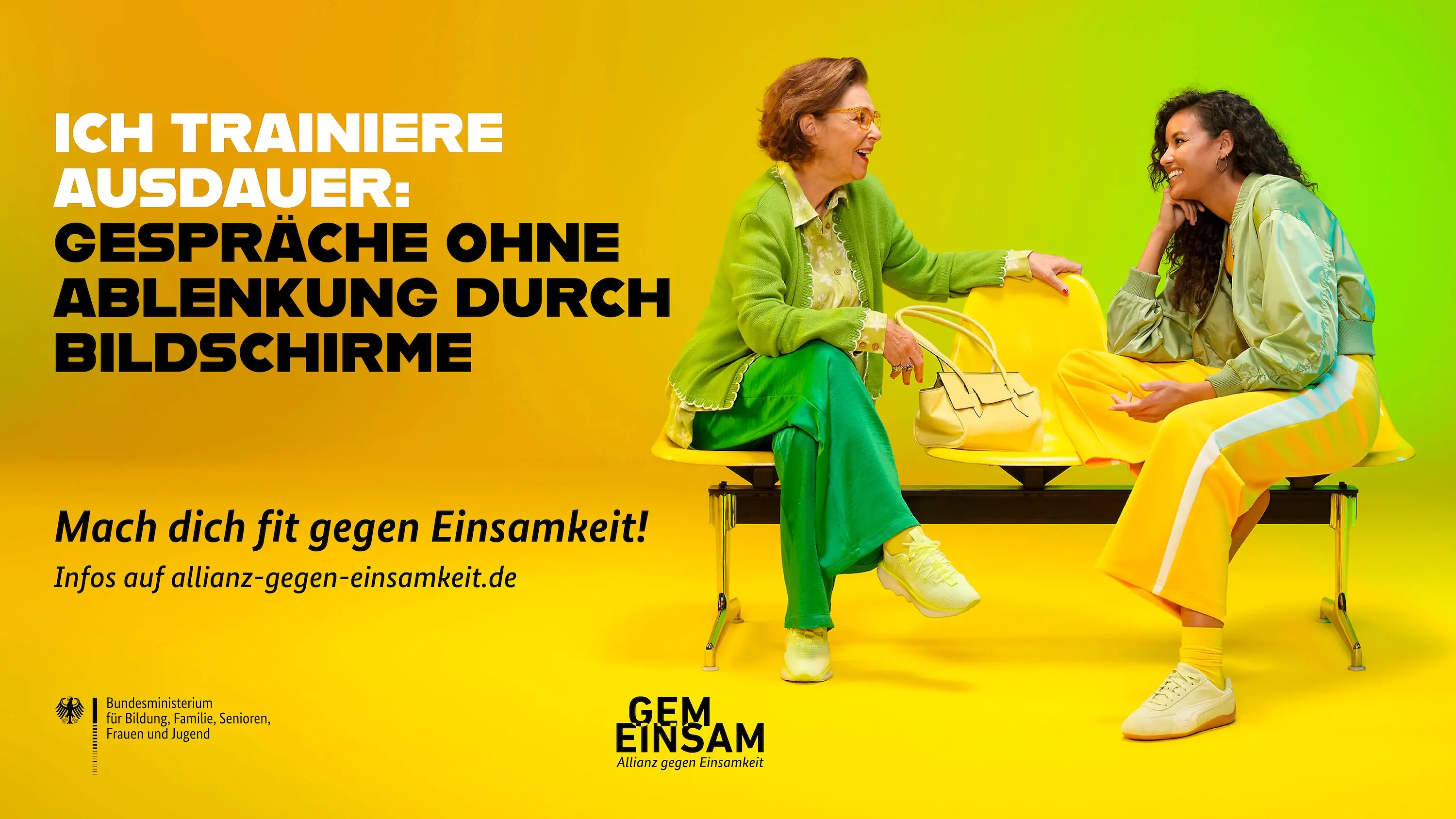 zwei Frauen unterhalten sich