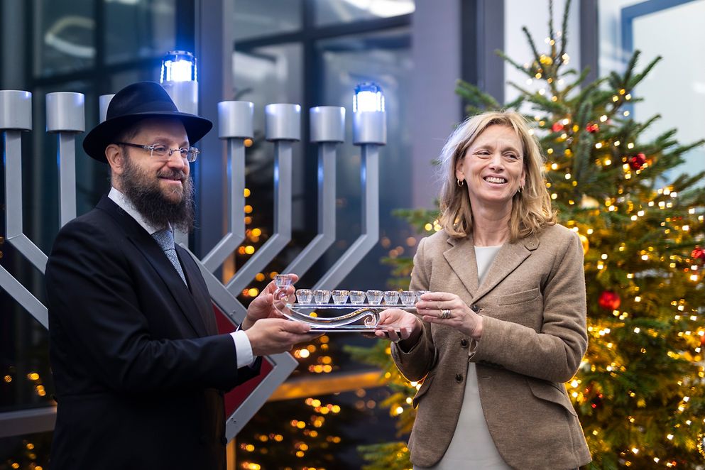 Karin Prien und Yehuda Teichtal