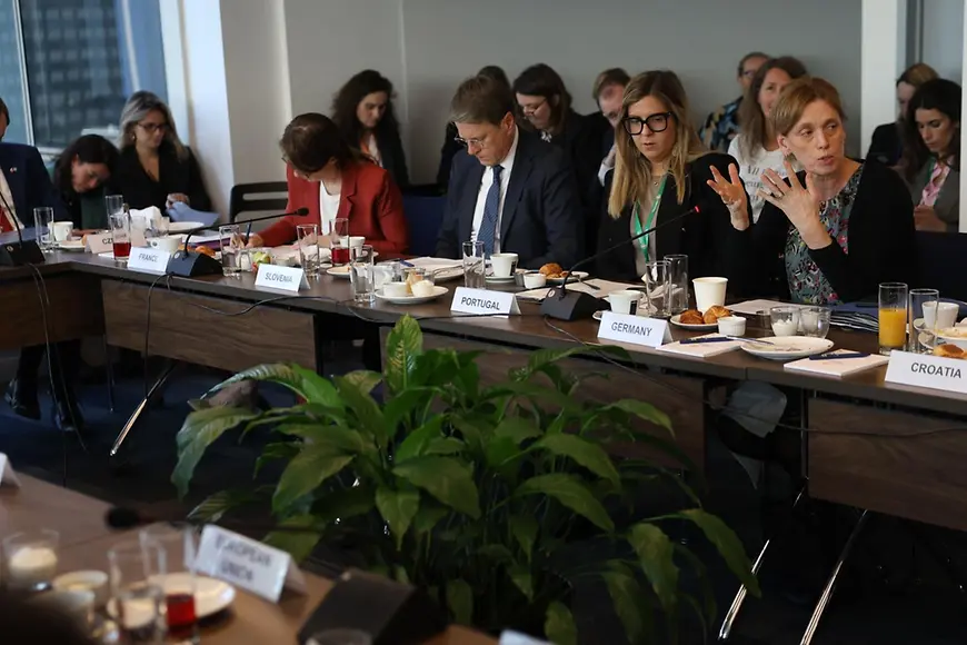 Karin Prien beim EU Ministerial Breakfast