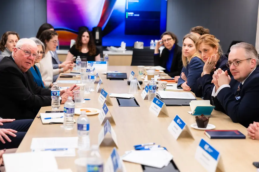 Karin Prien beim American Jewish Committee