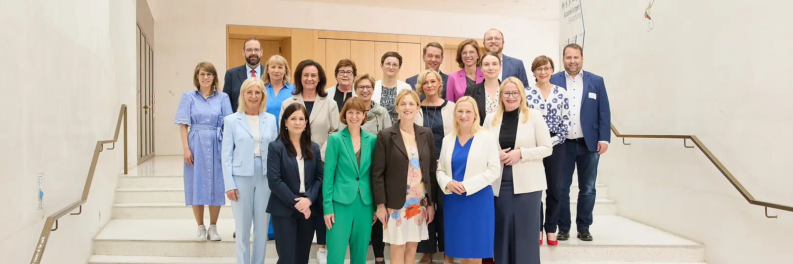 Bundesfamilienministerin Karin Prien nimmt in Frankfurt am Main an der Jugend- und Familienministerkonferenz teil