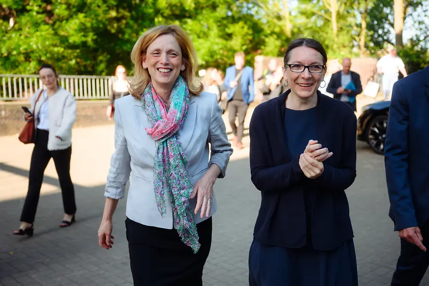 Karin Prien reist nach Hamburg