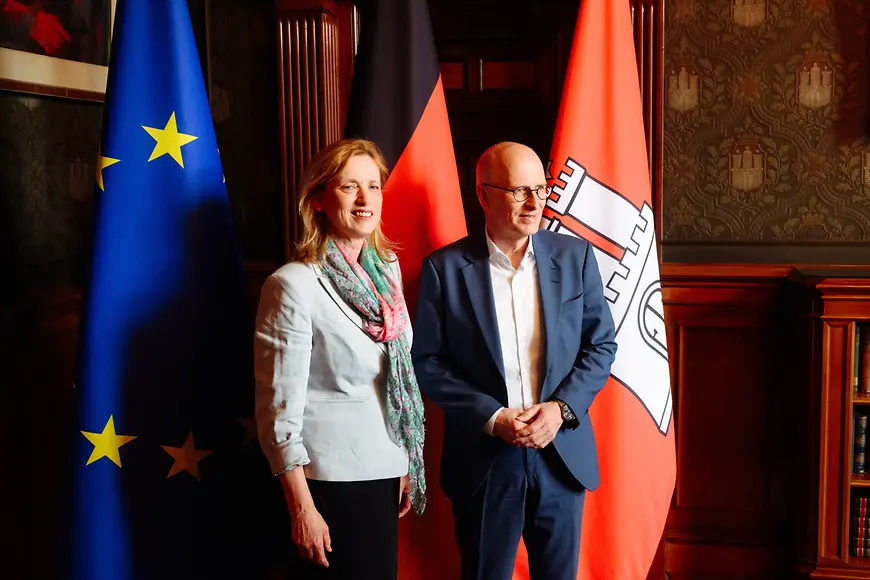 Karin Prien reist nach Hamburg