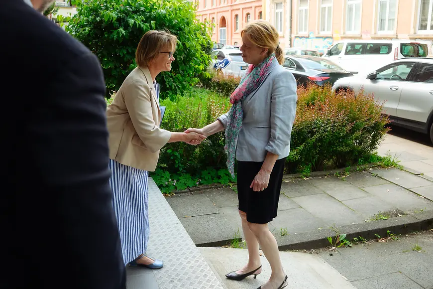 Karin Prien reist nach Hamburg
