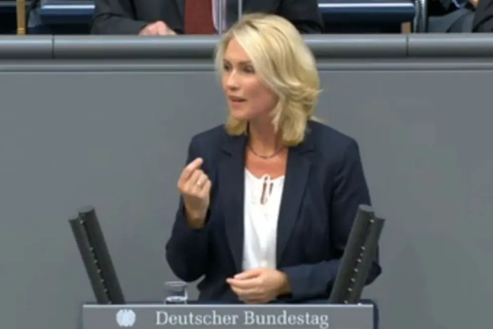 Manuela Schwesig spricht im Bundestag